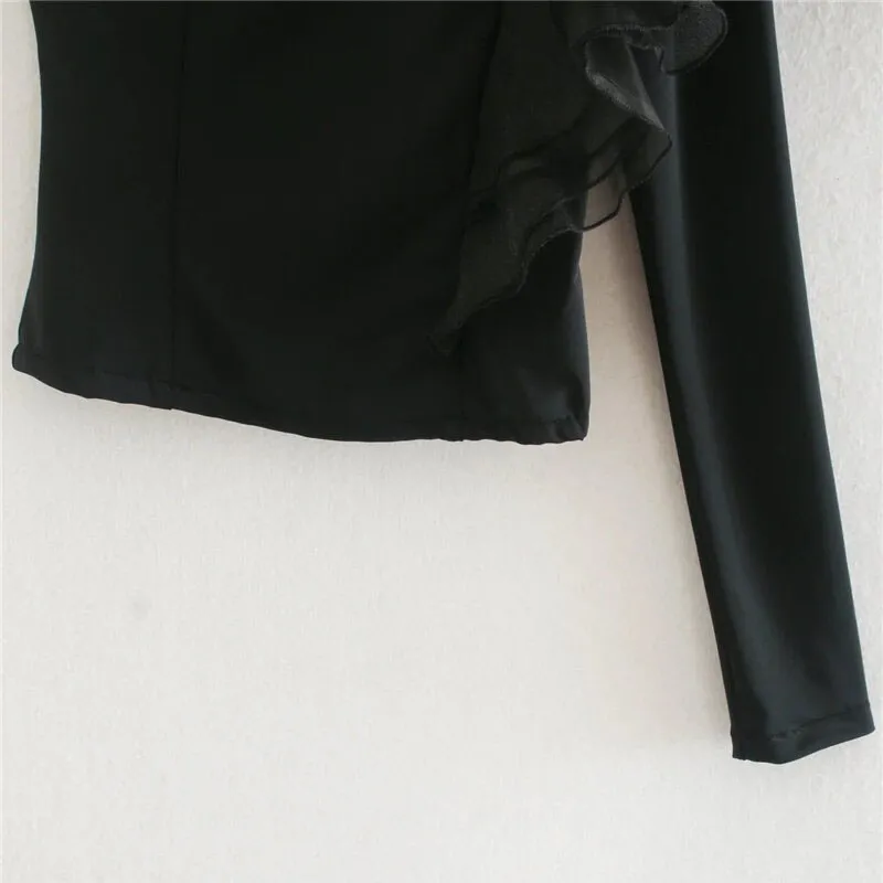 RUFLED CROPPED BLOUSE